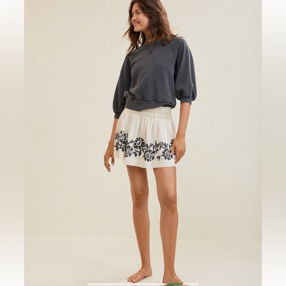 NWT Aerie Embroidered Mini Skirt in Natural Sz M. - Picture 12 of 12